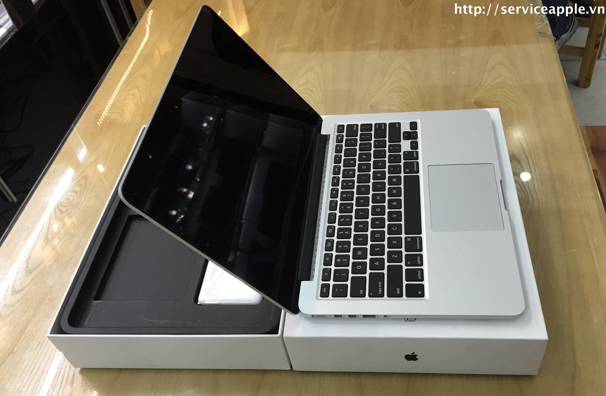 MacBook Pro Retina MF839 2015_2.jpg
